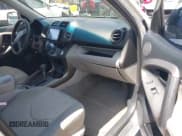 ✅ 2010 Toyota RAV4 • VIN: JTMZK4DV3A5026210 • Лот: 42473126. Опубликован ранее на IAAI с пробегом 247 560 миль. Бесплатный доступ к архиву аукционных продаж из США и подробный отчёт об истории автомобиля на DreamBid. Изображение 5.