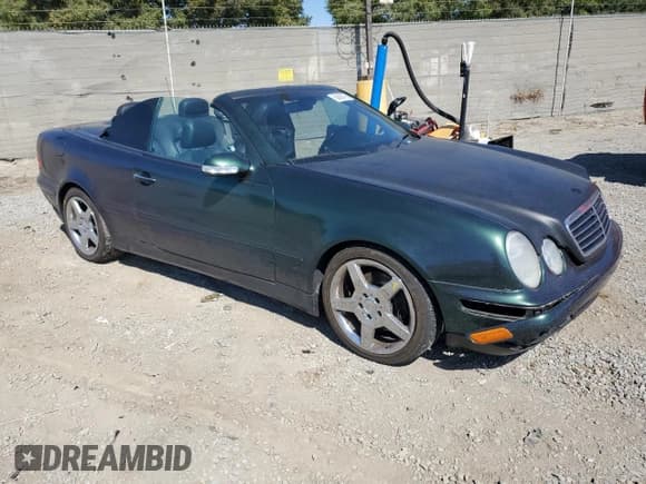 ✅ 2001 Mercedes-Benz CLK 320/430 • VIN: WDBLK65G11T061811 • Lot: 63698765. Wystawiony na Copart z przebiegiem 124 616 mil. Bezpłatny archiwum sprzedaży aukcyjnych z USA i szczegółowy raport historii pojazdu na DreamBid. Zdjęcie 4.