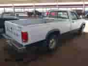 1992 Dodge Dakota z VIN 1B7FL26X4NS552470, wystawiony jako IAAI lot #41981783 z przebiegiem 202 110 mil mil oraz . Historia ofert i sprzedaży dostępna na DreamBid. Obrazek 4.