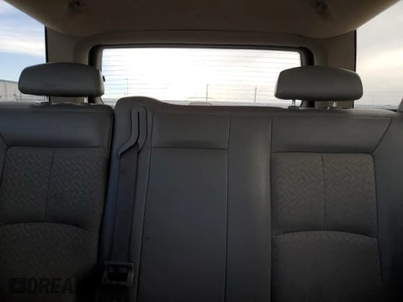 ✅ 2006 Saturn VUE • VIN: 5GZCZ63486S835957 • Lot: 48128105. Wystawiony na Copart z przebiegiem 253 736 mil. Bezpłatny archiwum sprzedaży aukcyjnych z USA i szczegółowy raport historii pojazdu na DreamBid. Zdjęcie 10.