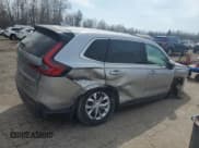 ✅ 2024 Honda CR-V LX • VIN: 2HKRS3H26RH000108 • Лот: 52966085. Опубликован ранее на Copart с пробегом 47 103 миль. Бесплатный доступ к архиву аукционных продаж из США и подробный отчёт об истории автомобиля на DreamBid. Изображение 3.