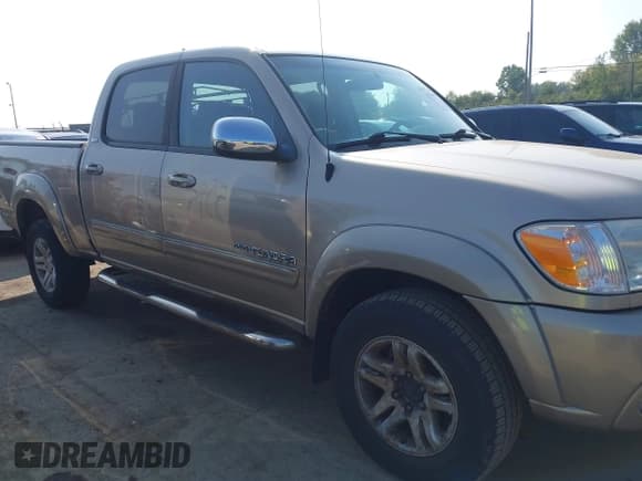 ✅ 2006 Toyota Tundra SR5 • VIN: 5TBDT44156S550019 • Lot: 43268526. Listed on IAAI with 83,596 mi. Free auction sales archive from the USA and detailed vehicle history report at DreamBid. Image 13.