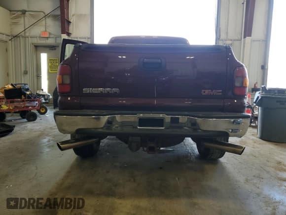 ✅ 2003 GMC Sierra 1500 SLE • VIN: 1GTEK14TX3Z184762 • Лот: 53380935. Опубликован ранее на Copart с пробегом Не указан. Бесплатный доступ к архиву аукционных продаж из США и подробный отчёт об истории автомобиля на DreamBid. Изображение 6.