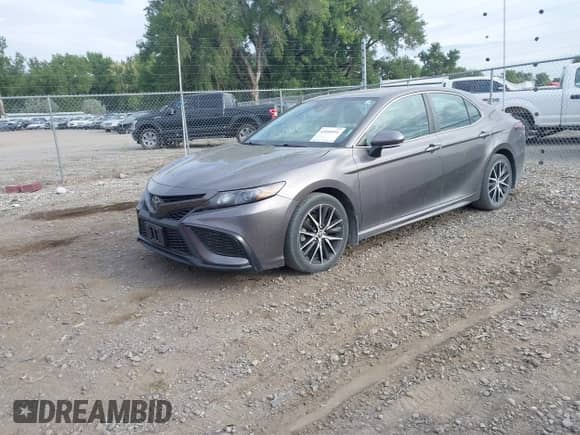 2022 Toyota Camry SE with VIN 4T1G11BK7NU049434, listed as a IAAI auction lot 43099991 with 36,395 mi miles and . Bid and sale history available at DreamBid. Image 20.
