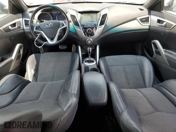 ✅ 2016 Hyundai Veloster • VIN: KMHTC6AD0GU248756 • Lot: 66007124. Wystawiony na Copart z przebiegiem 110 399 mil. Bezpłatny archiwum sprzedaży aukcyjnych z USA i szczegółowy raport historii pojazdu na DreamBid. Zdjęcie 8.