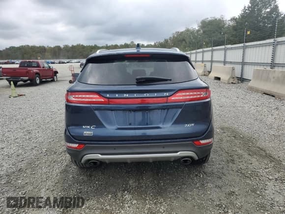 ✅ 2017 Lincoln MKC Reserve • VIN: 5LMCJ3C91HUL71736 • Lot: 84546405. Wystawiony na Copart z przebiegiem 65 085 mil. Bezpłatny archiwum sprzedaży aukcyjnych z USA i szczegółowy raport historii pojazdu na DreamBid. Zdjęcie 6.