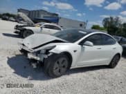 ✅ 2023 Tesla Model 3 • VIN: 5YJ3E1EA3PF495778 • Лот: 54877465. Опубликован ранее на Copart с пробегом 31 525 миль. Бесплатный доступ к архиву аукционных продаж из США и подробный отчёт об истории автомобиля на DreamBid. Изображение 1.