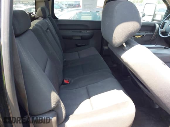 ✅ 2012 GMC Sierra 1500 SLE • VIN: 3GTP2VE73CG307979 • Лот: 42454626. Опубликован ранее на IAAI с пробегом 169 267 миль. Бесплатный доступ к архиву аукционных продаж из США и подробный отчёт об истории автомобиля на DreamBid. Изображение 8.