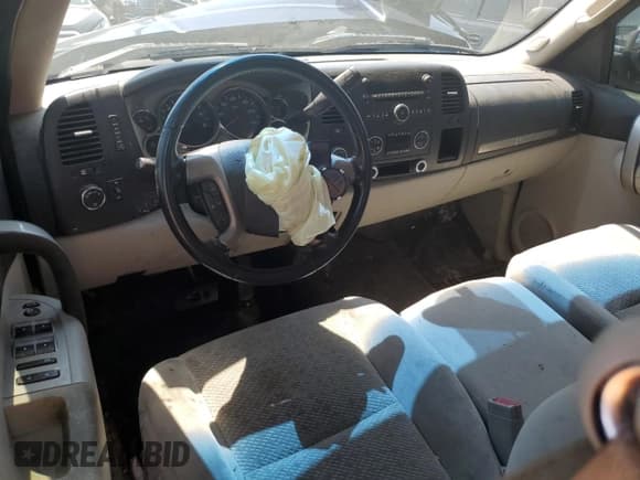 ✅ 2008 Chevrolet Silverado 1500 LTZ • VIN: 2GCEK19J181102859 • Lot: 65598774. Listed on Copart with 122,825 mi. Free auction sales archive from the USA and detailed vehicle history report at DreamBid. Image 8.