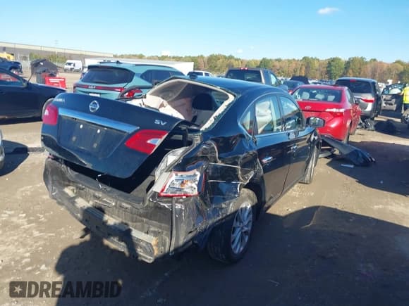 ✅ 2019 Nissan Sentra S • VIN: 3N1AB7AP7KY347243 • Lot: 43507649. Listed on IAAI with 52,696 mi. Free auction sales archive from the USA and detailed vehicle history report at DreamBid. Image 4.