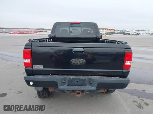 ✅ 2006 Ford Ranger XL • VIN: 1FTZR15E76PA52751 • Lot: 43775570. Listed on IAAI with 136,666 mi. Free auction sales archive from the USA and detailed vehicle history report at DreamBid. Image 16.