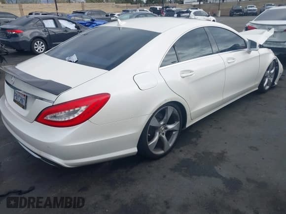 ✅ 2013 Mercedes-Benz CLS 550 • VIN: WDDLJ7DB2DA087761 • Lot: 43708639. Listed on IAAI with 144,683 mi. Free auction sales archive from the USA and detailed vehicle history report at DreamBid. Image 4.