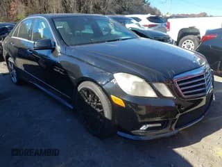 ✅ 2013 Mercedes-Benz E 350 Luxury • VIN: WDDHF5KB5DA693053 • Лот: 43731547. Опубликован ранее на IAAI с пробегом 157 016 миль. Бесплатный доступ к архиву аукционных продаж из США и подробный отчёт об истории автомобиля на DreamBid. Изображение 1.