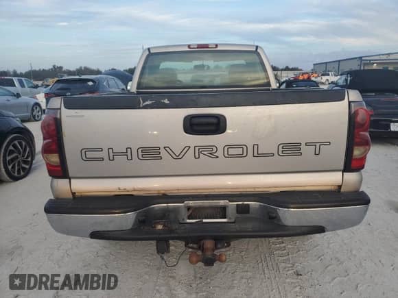 ✅ 2006 Chevrolet Silverado 1500 Work Truck • VIN: 3GCEK14X26G241012 • Lot: 76803864. Wystawiony na Copart z przebiegiem Nie podano mil. Skorzystaj z bezpłatnego archiwum sprzedaży aukcyjnych z USA i zobacz szczegółowy raport historii pojazdu na DreamBid. Zdjęcie 6.