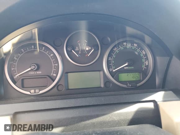 ✅ 2006 Land Rover LR3 HSE • VIN: SALAG25436A372550 • Lot: 64449825. Wystawiony na Copart z przebiegiem 277 354 mil. Bezpłatny archiwum sprzedaży aukcyjnych z USA i szczegółowy raport historii pojazdu na DreamBid. Zdjęcie 9.