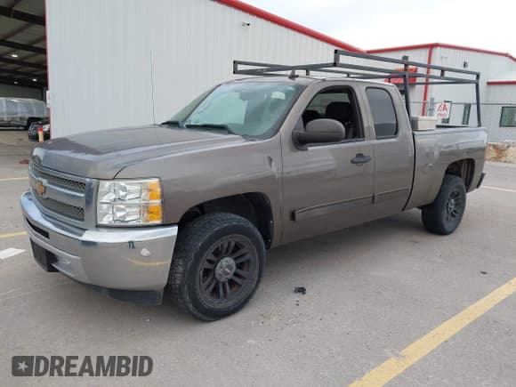 ✅ 2013 Chevrolet Silverado 1500 LT • VIN: 1GCRCSEA2DZ227185 • Lot: 43812093. Listed on IAAI with 136,568 mi. Free auction sales archive from the USA and detailed vehicle history report at DreamBid. Image 19.