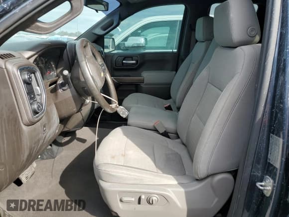 ✅ 2019 Chevrolet Silverado 1500 LT • VIN: 1GCRWCED0KZ387375 • Lot: 74265934. Wystawiony na Copart z przebiegiem 50 696 mil. Bezpłatny archiwum sprzedaży aukcyjnych z USA i szczegółowy raport historii pojazdu na DreamBid. Zdjęcie 7.