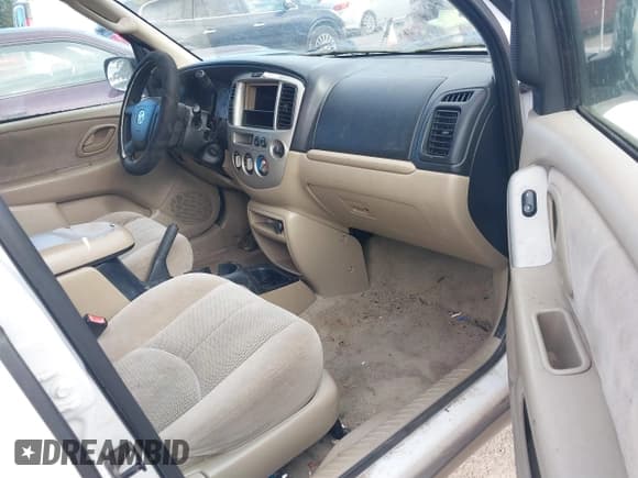 ✅ 2004 Mazda Tribute LX • VIN: 4F2CZ94154KM25671 • Lot: 41525470. Listed on IAAI with 206,805 mi. Free auction sales archive from the USA and detailed vehicle history report at DreamBid. Image 5.