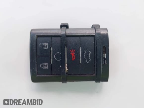 ✅ 2008 Cadillac STS AWD • VIN: 1G6DW67VX80100058 • Lot: 42663694. Listed on IAAI with 142,150 mi. Free auction sales archive from the USA and detailed vehicle history report at DreamBid. Image 11.