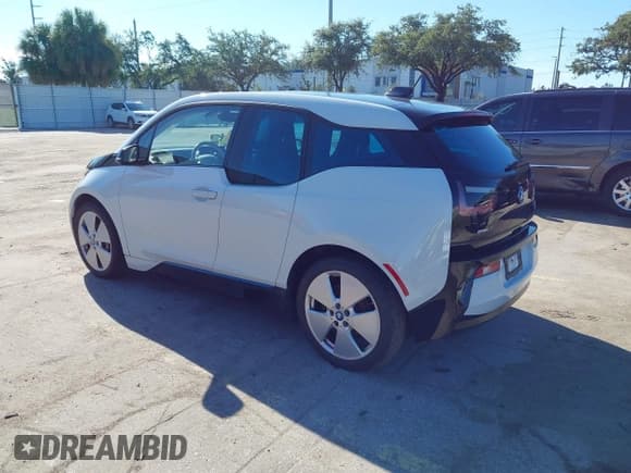 ✅ 2015 BMW i3 • VIN: WBY1Z4C57FV500286 • Lot: 43317013. Listed on IAAI with 88,597 mi. Free auction sales archive from the USA and detailed vehicle history report at DreamBid. Image 3.