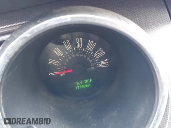 ✅ 2008 Ford Mustang GT Deluxe • VIN: 1ZVHT85H985127428 • Лот: 41634456. Опубликован ранее на IAAI с пробегом 177 469 миль. Бесплатный доступ к архиву аукционных продаж из США и подробный отчёт об истории автомобиля на DreamBid. Изображение 15.