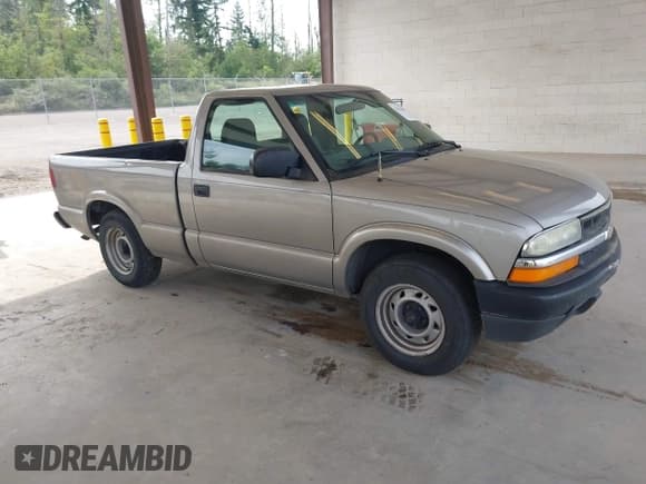 ✅ 2002 Chevrolet S-10 LS • VIN: 1GCCS145628137953 • Лот: 42517695. Опубликован ранее на IAAI с пробегом 197 637 миль. Бесплатный доступ к архиву аукционных продаж из США и подробный отчёт об истории автомобиля на DreamBid. Изображение 1.