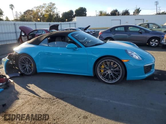 ✅ 2017 Porsche 911 Carrera S • VIN: WP0CB2A92HS156122 • Lot: 75320934. Listed on Copart with 22,816 mi. Free auction sales archive from the USA and detailed vehicle history report at DreamBid. Image 4.