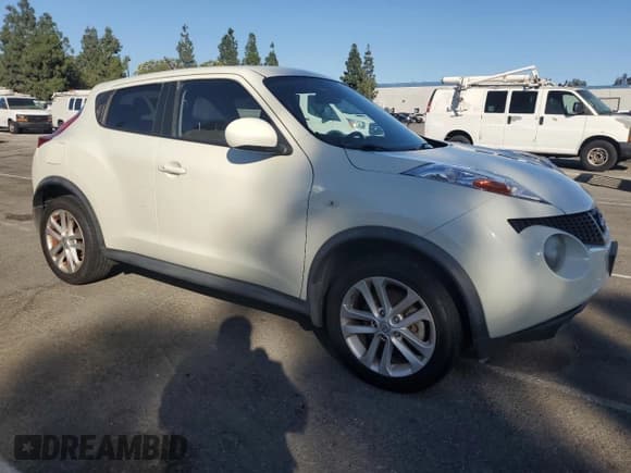 ✅ 2011 Nissan Juke SV • VIN: JN8AF5MR1BT008168 • Лот: 79415534. Опубликован ранее на Copart с пробегом 101 526 миль. Бесплатный доступ к архиву аукционных продаж из США и подробный отчёт об истории автомобиля на DreamBid. Изображение 4.