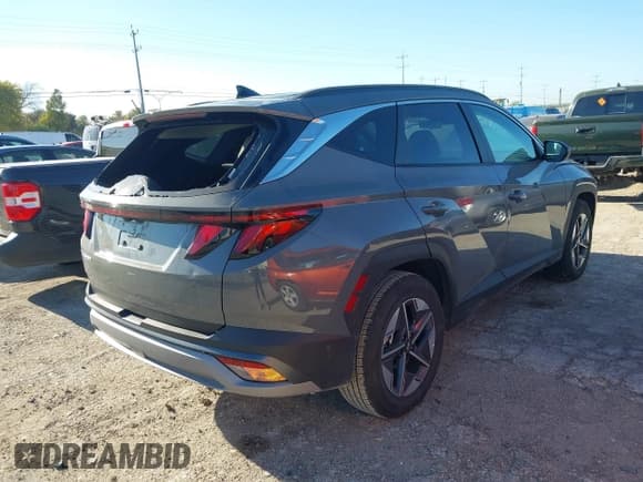 ✅ 2026 Hyundai Tucson SEL • VIN: 5NMJB3DE5TH613709 • Лот: 43613911. Опубликован ранее на IAAI с пробегом 4 914 миль. Бесплатный доступ к архиву аукционных продаж из США и подробный отчёт об истории автомобиля на DreamBid. Изображение 4.