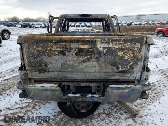 ✅ 2018 Chevrolet Silverado 2500HD LT • VIN: 1GC1KVEG6JF122054 • Lot: 83764974. Wystawiony na Copart z przebiegiem Nie podano. Bezpłatny archiwum sprzedaży aukcyjnych z USA i szczegółowy raport historii pojazdu na DreamBid. Zdjęcie 6.
