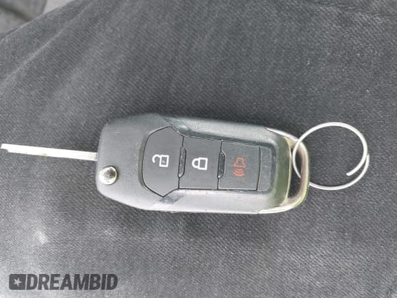 ✅ 2018 Ford F-150 XL • VIN: 1FTEX1EB3JKC97935 • Лот: 42267705. Опубликован ранее на IAAI с пробегом 175 790 миль. Бесплатный доступ к архиву аукционных продаж из США и подробный отчёт об истории автомобиля на DreamBid. Изображение 11.