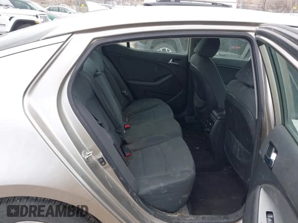 ✅ 2013 Kia Optima EX • VIN: KNAGM4AD2D5053607 • Lot: 41856699. Wystawiony na IAAI z przebiegiem 135 957 mil. Bezpłatny archiwum sprzedaży aukcyjnych z USA i szczegółowy raport historii pojazdu na DreamBid. Zdjęcie 8.