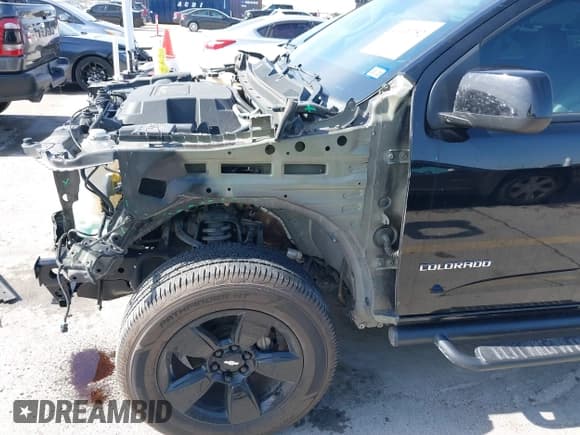 ✅ 2016 Chevrolet Colorado 2WD LT • VIN: 1GCGSCE3XG1213278 • Lot: 41931752. Listed on IAAI with 103,622 mi. Free auction sales archive from the USA and detailed vehicle history report at DreamBid. Image 18.