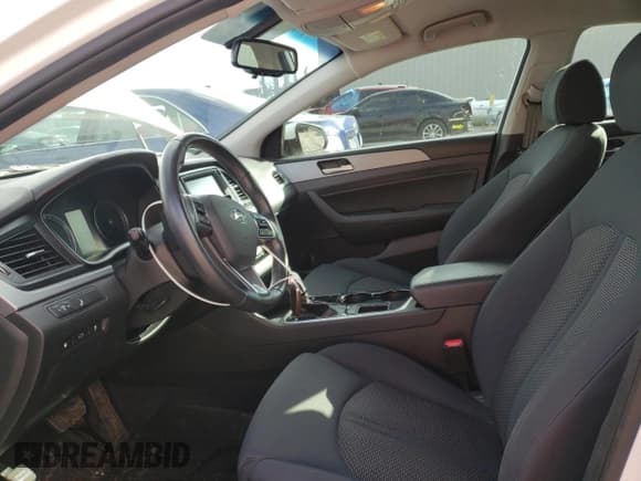 ✅ 2018 Hyundai Sonata Limited • VIN: 5NPE34AF8JH640016 • Lot: 39048513. Listed on Copart with 47,591 mi. Free auction sales archive from the USA and detailed vehicle history report at DreamBid. Image 7.