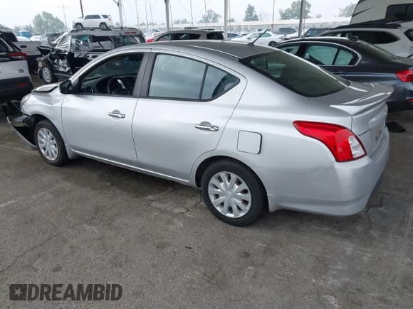✅ 2016 Nissan Versa S Plus • VIN: 3N1CN7AP4GL826479 • Лот: 42422078. Опубликован ранее на IAAI с пробегом 67 171 миль. Бесплатный доступ к архиву аукционных продаж из США и подробный отчёт об истории автомобиля на DreamBid. Изображение 3.