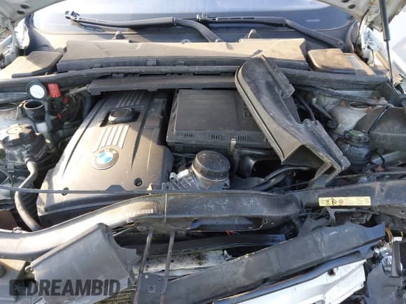 ✅ 2009 BMW 3 Series 335i xDrive • VIN: WBAWC735X9E068501 • Lot: 41726600. Listed on IAAI with 213,395 mi. Free auction sales archive from the USA and detailed vehicle history report at DreamBid. Image 10.