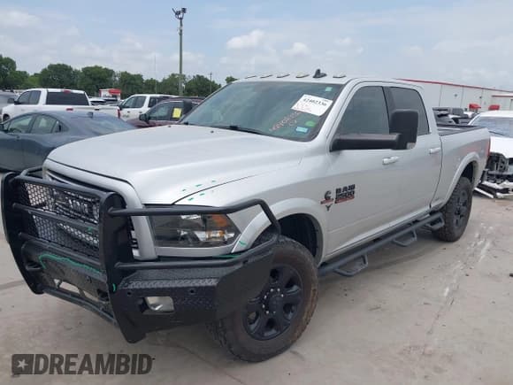 ✅ 2018 Ram 2500 Big Horn • VIN: 3C6UR5DL3JG366631 • Lot: 42402336. Listed on IAAI with 124,741 mi. Free auction sales archive from the USA and detailed vehicle history report at DreamBid. Image 2.