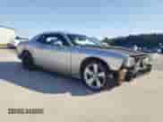 2009 Dodge Challenger SRT-8 z VIN 2B3LJ74W29H563241, wystawiony jako Copart lot #73367354 z przebiegiem Nie podano mil oraz Czysty tytuł • Clean title. Historia ofert i sprzedaży dostępna na DreamBid. Obrazek 4.