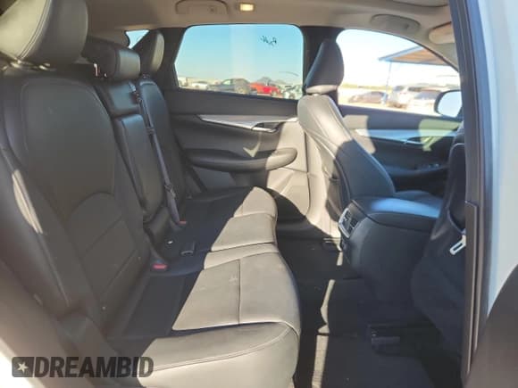 ✅ 2019 Infiniti QX50 Pure • VIN: 3PCAJ5M15KF139255 • Лот: 89824795. Опубликован ранее на Copart с пробегом 76 006 миль. Бесплатный доступ к архиву аукционных продаж из США и подробный отчёт об истории автомобиля на DreamBid. Изображение 10.