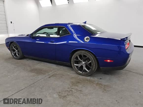 ✅ 2018 Dodge Challenger SXT Plus • VIN: 2C3CDZAG4JH255172 • Лот: 86799505. Опубликован ранее на Copart с пробегом 29 548 миль. Бесплатный доступ к архиву аукционных продаж из США и подробный отчёт об истории автомобиля на DreamBid. Изображение 2.
