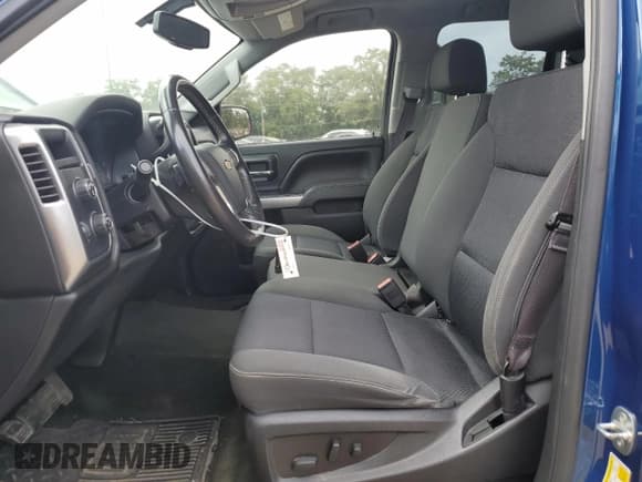 ✅ 2017 Chevrolet Silverado 1500 LT • VIN: 1GCVKREH2HZ115161 • Лот: 71436934. Опубликован ранее на Copart с пробегом 119 501 миль. Бесплатный доступ к архиву аукционных продаж из США и подробный отчёт об истории автомобиля на DreamBid. Изображение 7.