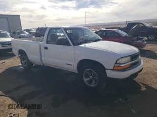 ✅ 2002 Chevrolet S-10 LS • VIN: 1GCCS14W728210093 • Лот: 47497905. Опубликован ранее на Copart с пробегом 137 825 миль. Бесплатный доступ к архиву аукционных продаж из США и подробный отчёт об истории автомобиля на DreamBid. Изображение 4.