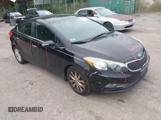 ✅ 2015 Kia Forte EX • VIN: KNAFX4A84F5318987 • Lot: 43320907. Wystawiony na IAAI z przebiegiem 114 838 mil. Bezpłatny archiwum sprzedaży aukcyjnych z USA i szczegółowy raport historii pojazdu na DreamBid. Zdjęcie 1.
