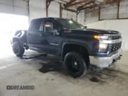 ✅ 2020 Chevrolet Silverado 2500HD LT • VIN: 1GC4YNE75LF337181 • Лот: 90464955. Опубликован ранее на Copart с пробегом 125 350 миль. Бесплатный доступ к архиву аукционных продаж из США и подробный отчёт об истории автомобиля на DreamBid. Изображение 4.