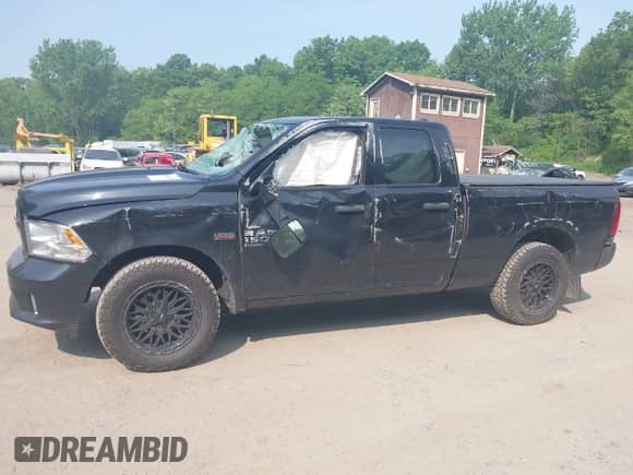 2019 Ram 1500 Tradesman with VIN 1C6RR7FT3KS547284, listed as a IAAI auction lot 42383370 with 78,216 mi miles and . Bid and sale history available at DreamBid. Image 14.