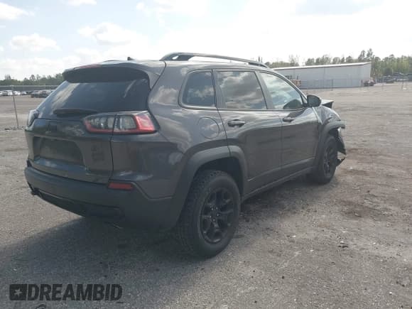✅ 2022 Jeep Cherokee X • VIN: 1C4PJMCX7ND556012 • Lot: 43735254. Wystawiony na IAAI z przebiegiem 78 066 mil. Bezpłatny archiwum sprzedaży aukcyjnych z USA i szczegółowy raport historii pojazdu na DreamBid. Zdjęcie 4.