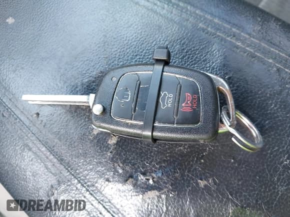 ✅ 2014 Hyundai Santa Fe • VIN: 5XYZTDLB3EG133890 • Лот: 42767468. Опубликован ранее на IAAI с пробегом 165 566 миль. Бесплатный доступ к архиву аукционных продаж из США и подробный отчёт об истории автомобиля на DreamBid. Изображение 11.