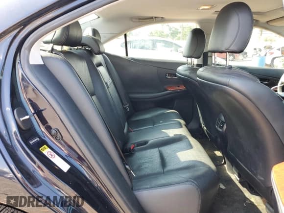 ✅ 2010 Lexus HS 250h • VIN: JTHBB1BA3A2021234 • Лот: 68733254. Опубликован ранее на Copart с пробегом 113 210 миль. Бесплатный доступ к архиву аукционных продаж из США и подробный отчёт об истории автомобиля на DreamBid. Изображение 10.