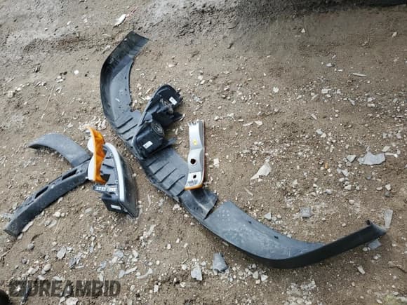 ✅ 2019 Chevrolet Express Passenger LT • VIN: 1GAZGPFG0K1192705 • Lot: 66196185. Wystawiony na Copart z przebiegiem 196 248 mil. Bezpłatny archiwum sprzedaży aukcyjnych z USA i szczegółowy raport historii pojazdu na DreamBid. Zdjęcie 13.