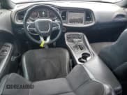 ✅ 2015 Dodge Challenger R/T Scat Pack • VIN: 2C3CDZFJ8FH773930 • Lot: 70782864. Wystawiony na Copart z przebiegiem 85 215 mil. Bezpłatny archiwum sprzedaży aukcyjnych z USA i szczegółowy raport historii pojazdu na DreamBid. Zdjęcie 8.